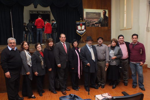 Familia de Celso Garza Guajardo con el alcalde y primera dama